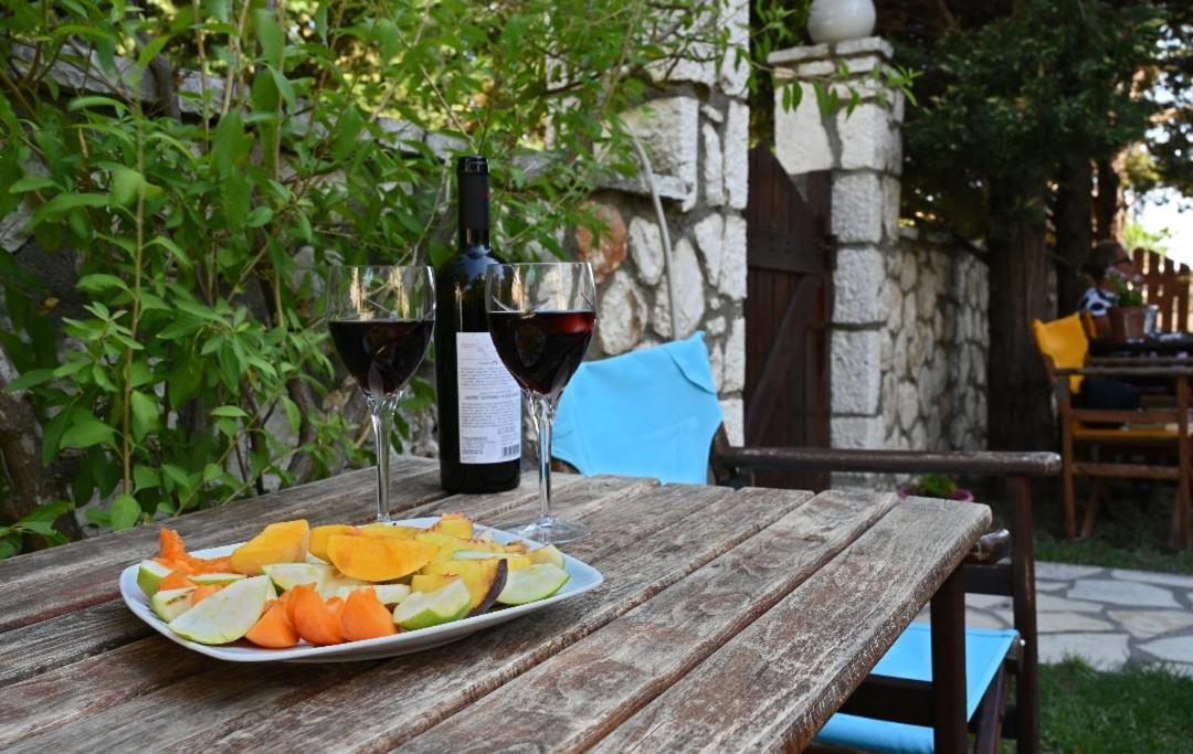 Santa Emelia Aparthotel Vasiliki  Luaran gambar
