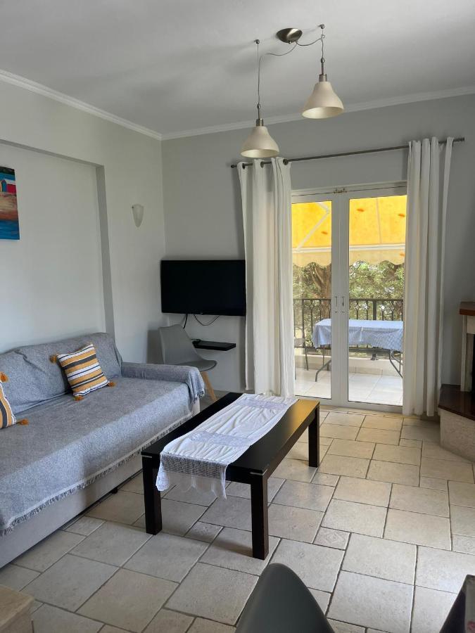 Santa Emelia Aparthotel Vasiliki  Luaran gambar